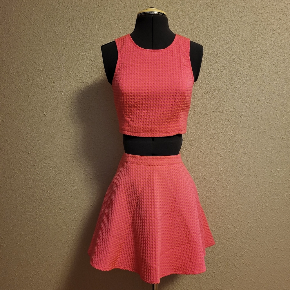 L'AMOUR Nanette Lepore Pink & Orange Lined Small Crop Top & Lined Medium Skirt